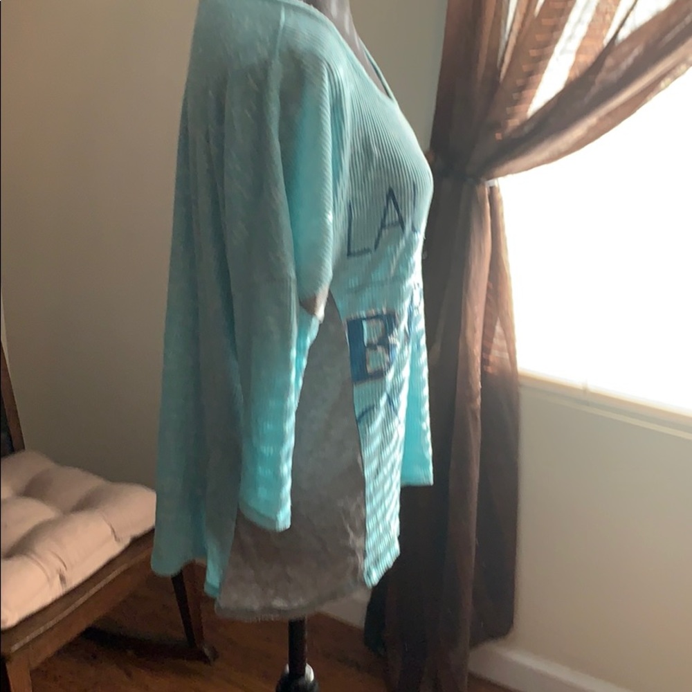 Blouse - Picture 6 of 6